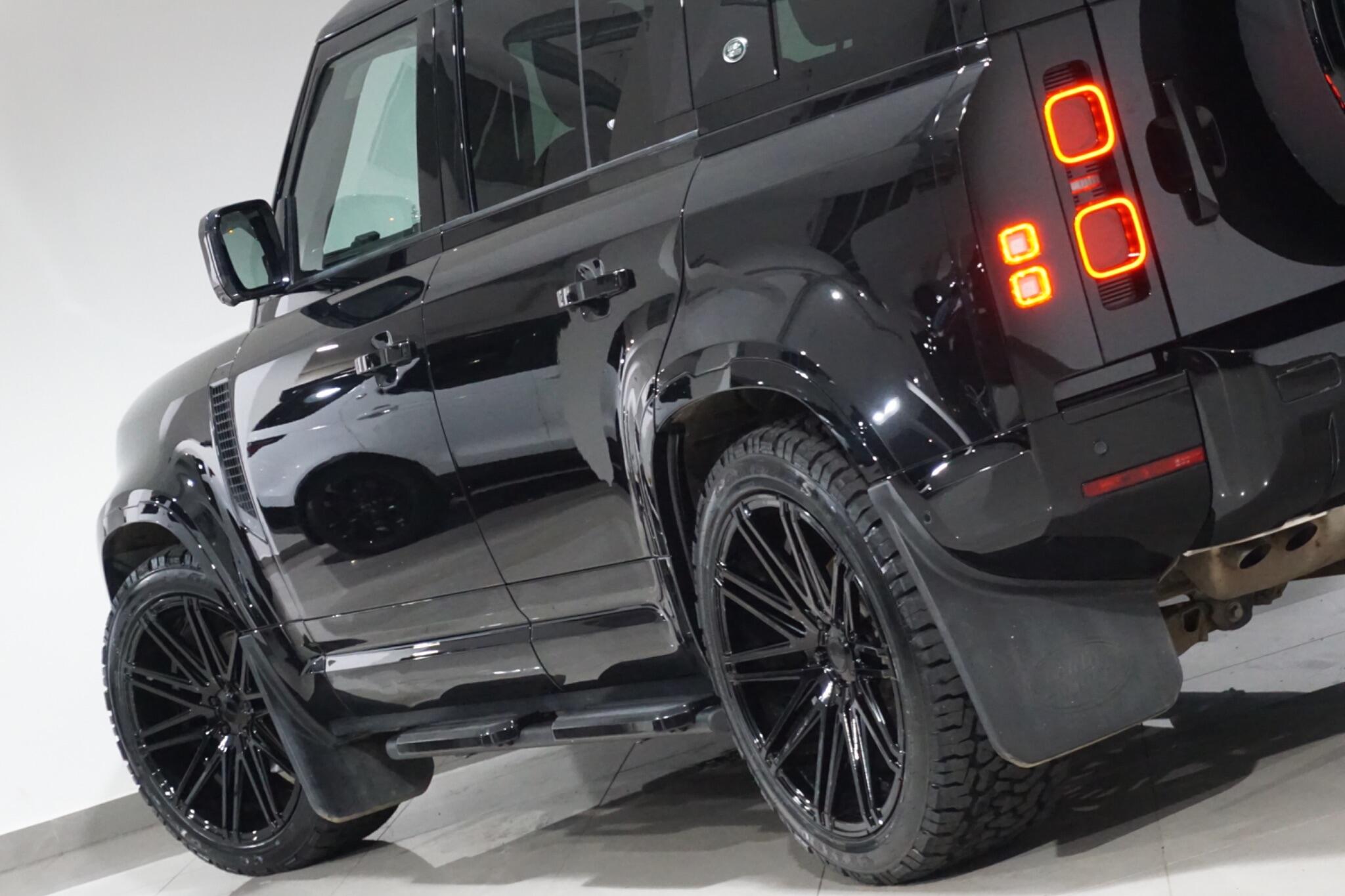 Land Rover Defender 110 3.0 D250 MHEV XS Edition SUV 5dr Diesel Auto 4WD Euro 6 (s/s) (250 ps)